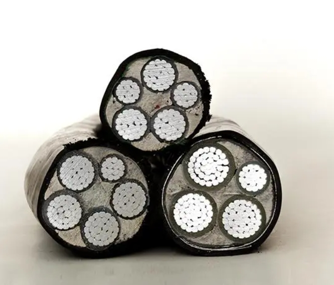 到底銅芯和鋁芯的電線電纜有啥區(qū)別呢.jpg 到底銅芯和鋁芯的電線電纜有啥區(qū)別呢.jpg